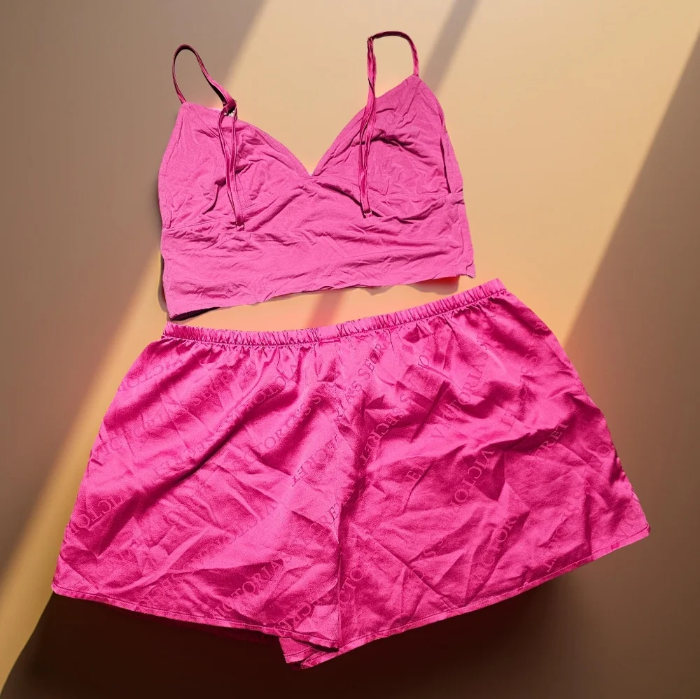 VICTORIA'S SECRET Pink Pajama Set. Size S. NEVER WORN! - Picture 5 of 5